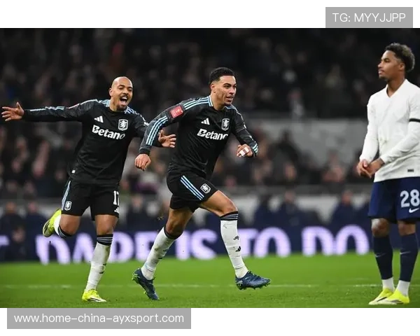 维拉布恩迪亚中场远射再下一城