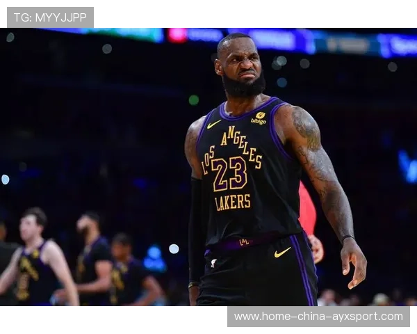 詹姆斯冷静分配球权,洛杉矶节奏被牢牢掌握